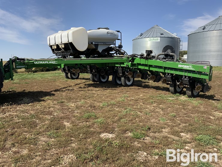 2016-harvest-international-pb4030brt-image-10