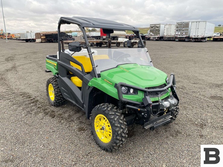 2021-john-deere-gator-image-7