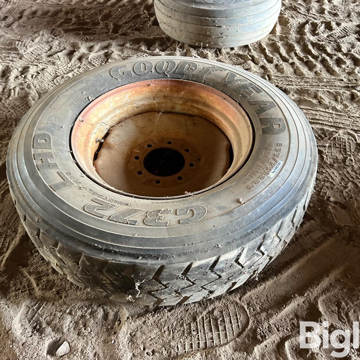 Goodyear 295/75R22.5 8 Bold Rim