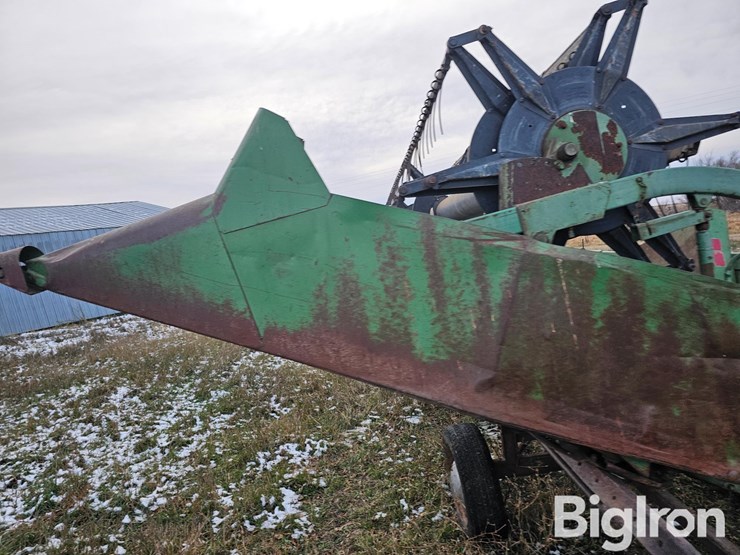 john-deere-224-image-16