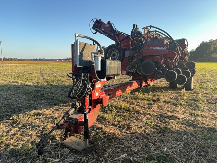 case-ih-1240-image-3