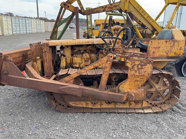 caterpillar-d2-image-10