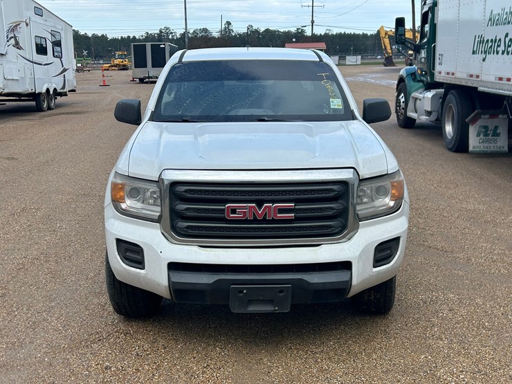 2018-gmc-canyon-image-3