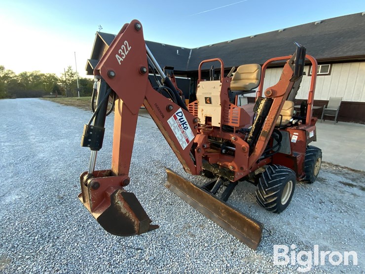 2010-ditch-witch-rt45-image-12