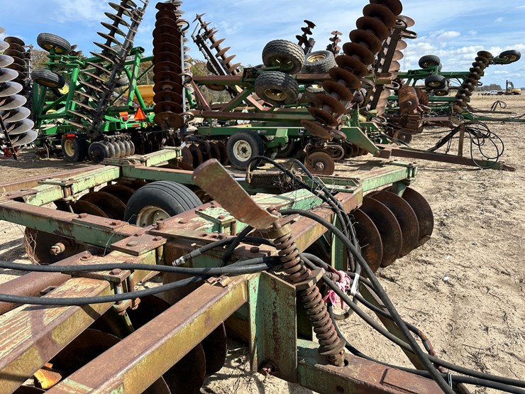 john-deere-635-image-34