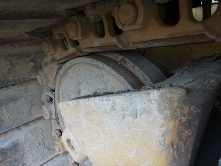 caterpillar-d6h-image-40