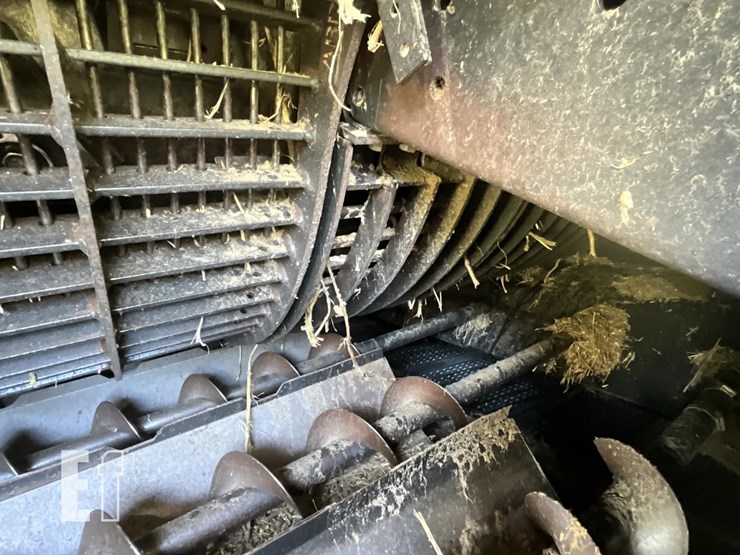 2012-case-ih-7130-image-36