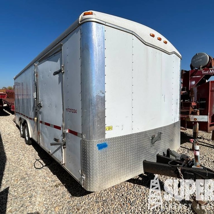 (x) (8-32) 2011 HAULMARK 21'L T/A Enclosed Goosen...