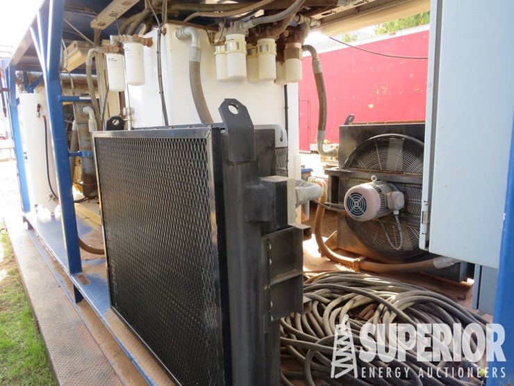 2010-caterpillar-c15-image-8