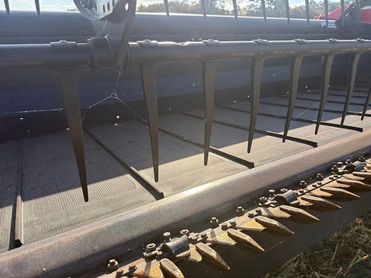 2014-macdon-40-foot-flex-draper-head----header-cart-not-included-image-51