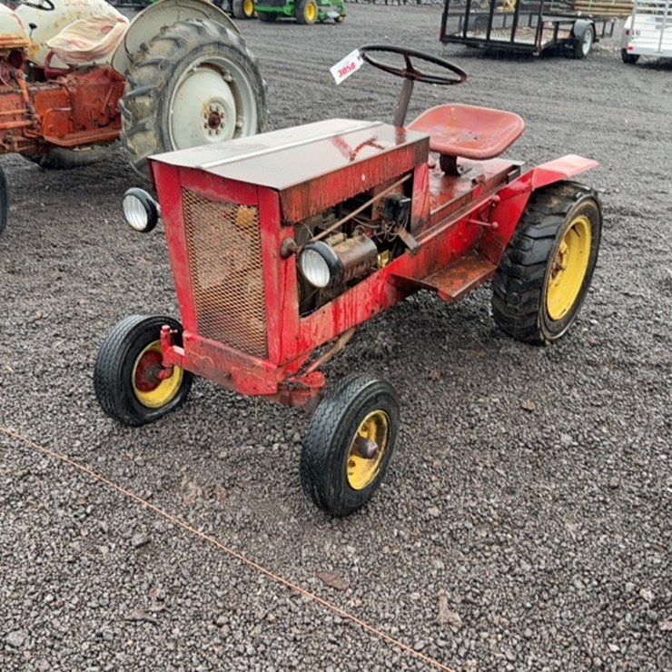 #3058 • COMPACT TRACTOR