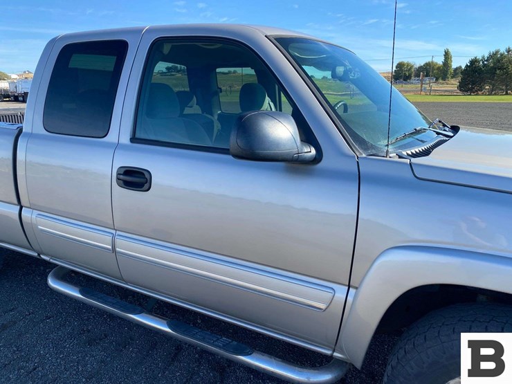 2004-chevrolet-silverado-1500-image-21