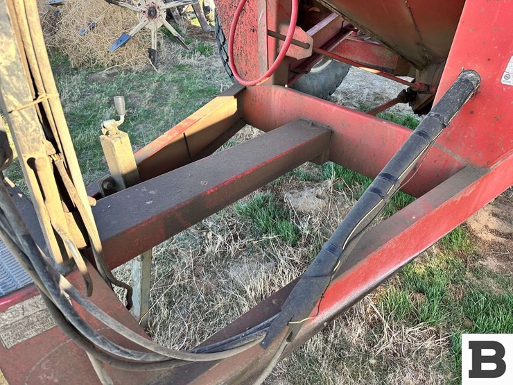 unverferth-7000-image-13