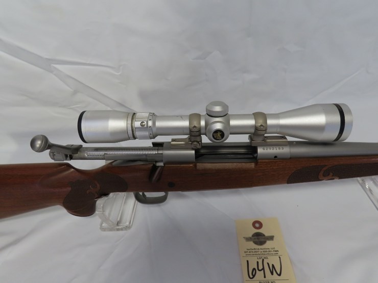 winchester-model-70-classic-stainless-sa-7mm-rem/mag-bolt-action-rifle-image-14