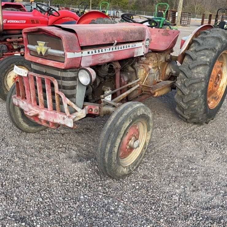 MASSEY-FERGUSON 135