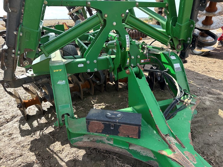 john-deere-2623-image-43