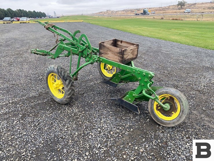 john-deere-2-image-3