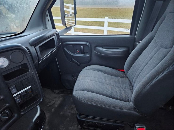 #3284-•-2003-gmc-c5500-aerial-truck-image-48