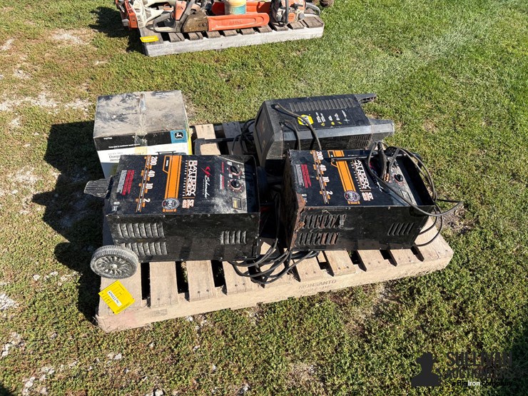 misc-pallet-of-battery-chargers-image-7