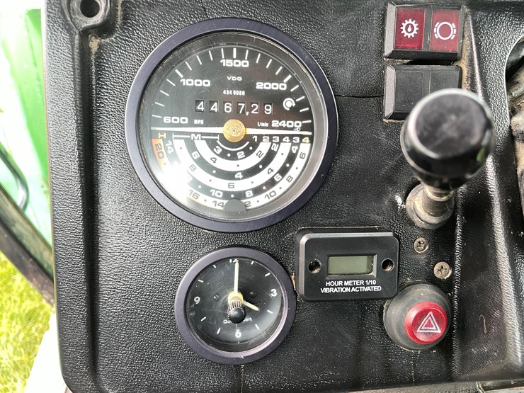 deutz-allis-7120-image-33