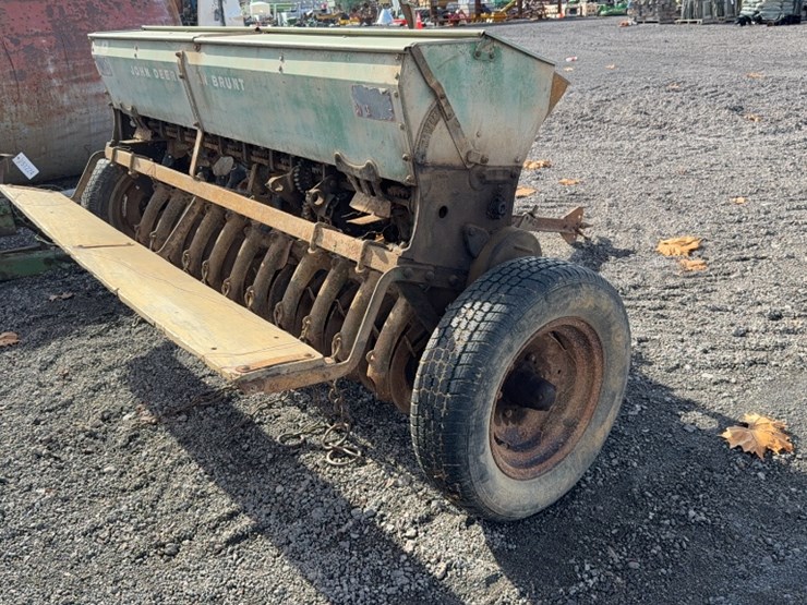 john-deere-7-image-6