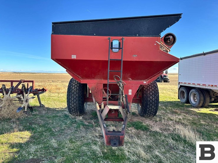 unverferth-7000-image-7