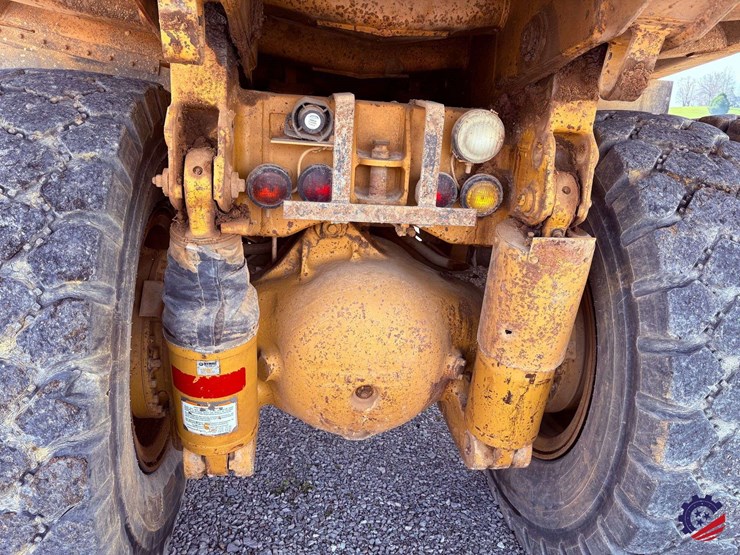 1990-caterpillar-769c-image-60