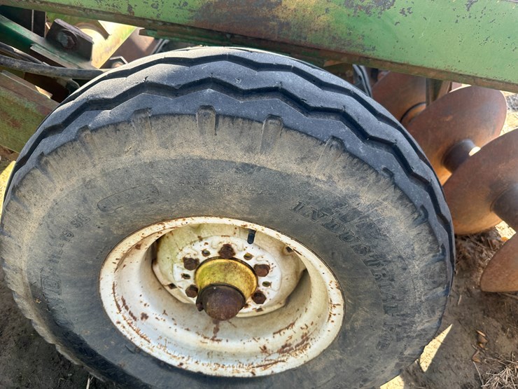 john-deere-30-image-6