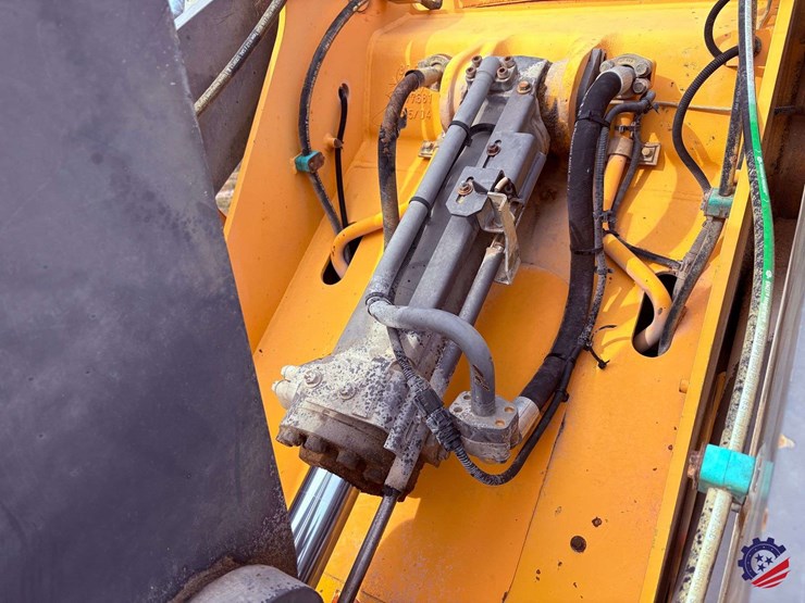 2004-volvo-l60e-image-28