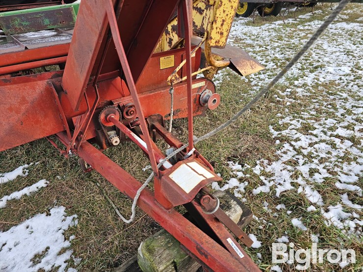 new-holland-1010-image-10