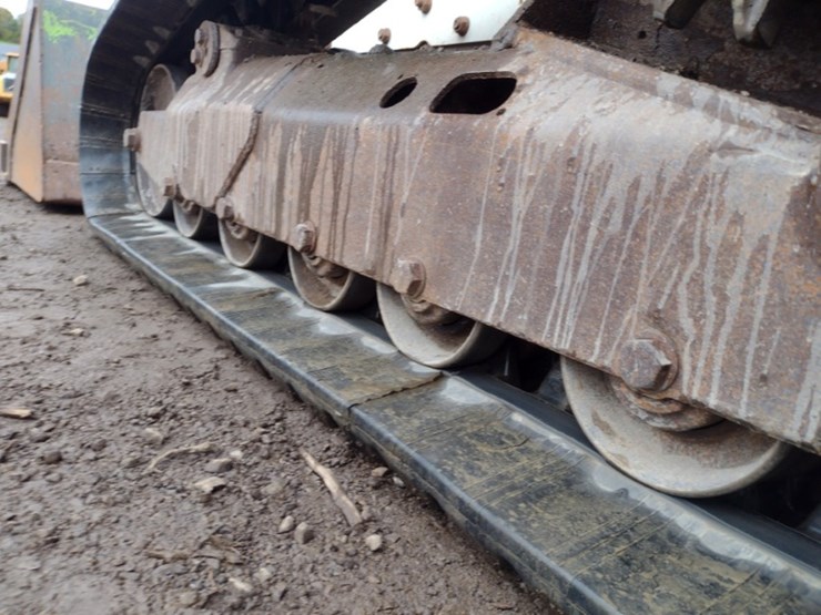 bobcat-t870-image-24