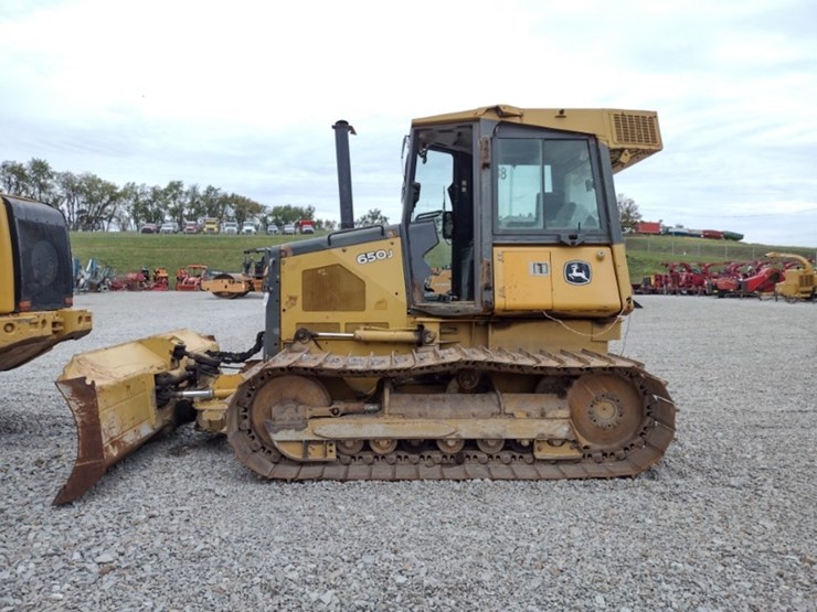 2009-deere-650j-lgp-image-1