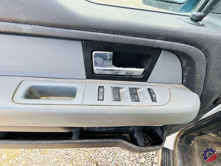 2013-ford-f150-xl-image-70