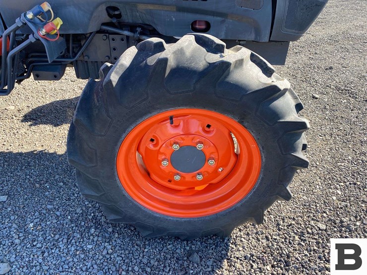 kubota-l4240d-tractor-image-33