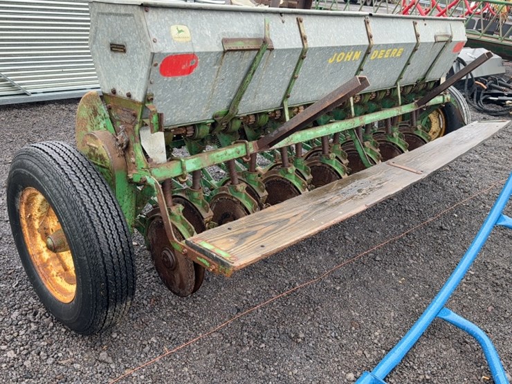 john-deere-8-image-5