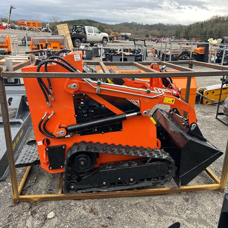 #101 • 2025 LANDHERO MINI TRACK SKID STEER