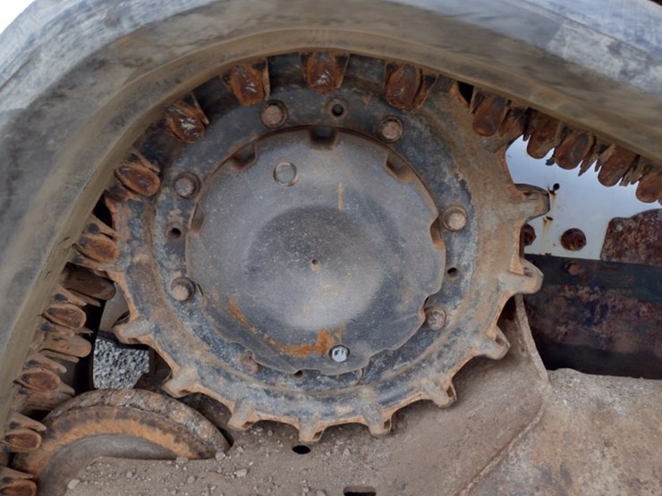 21-bobcat-t770-image-30