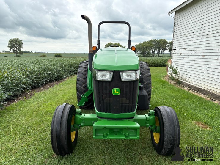 2011-john-deere-5085m-image-2