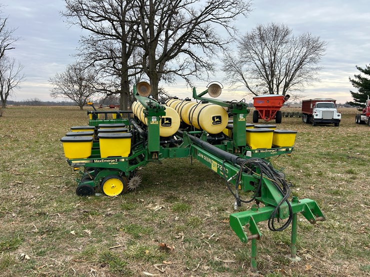 john-deere-7200-image-8