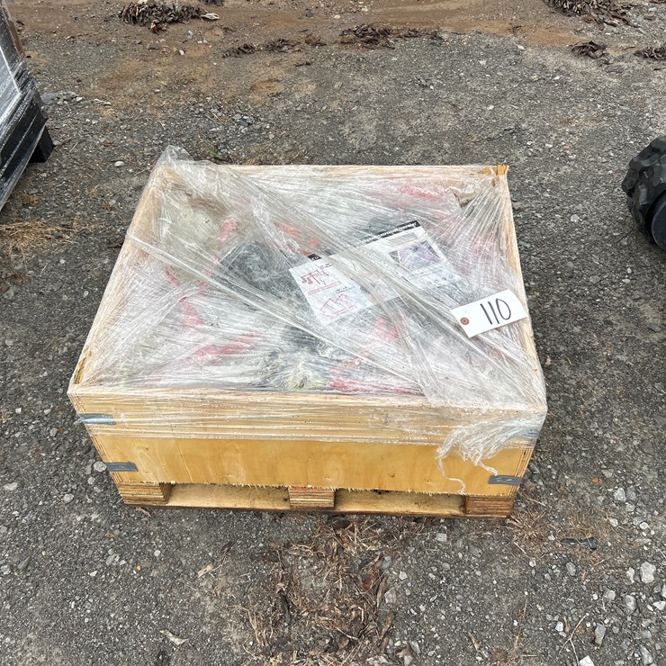 #110 • BOX OF NEW CHANS / RIGGING EQUIPMENT