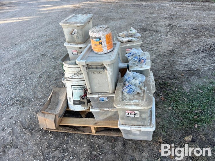 pallet-of-fencing-materials-image-6