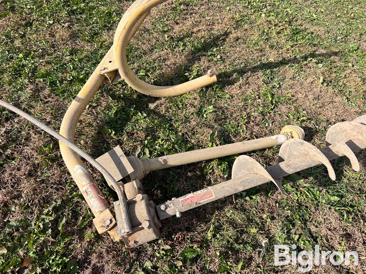 farm-star-9"-post-hole-digger-image-10