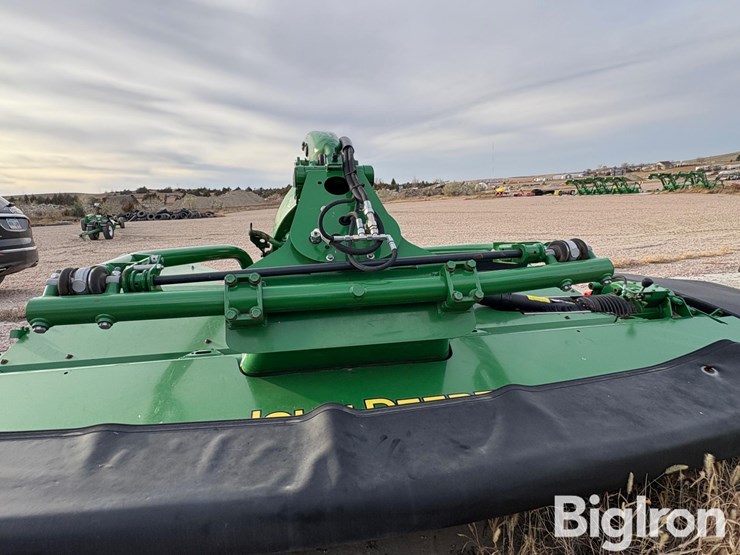 2018-john-deere-r990r-image-16
