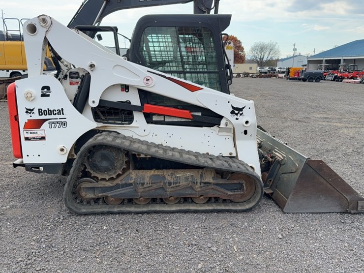 2021-bobcat-t770-image-5