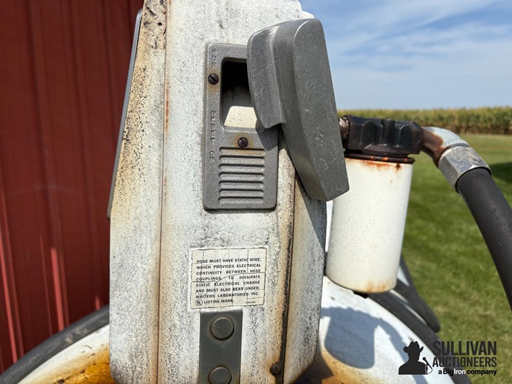 1,000-gal-fuel-tank-w/electric-pump-image-19