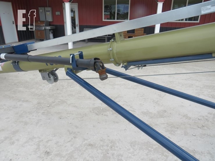 harvest-international-t832-image-9