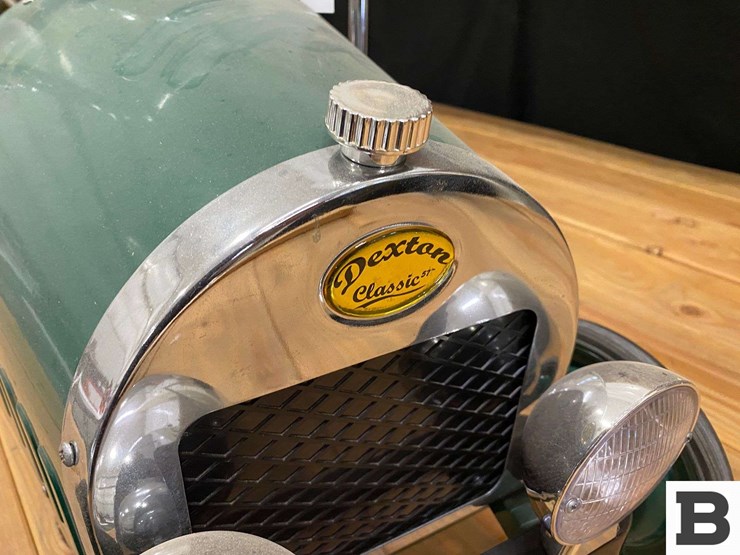 dexton-classic-toy-pedal-car-image-11