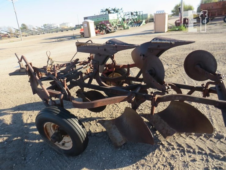 international-483-image-5