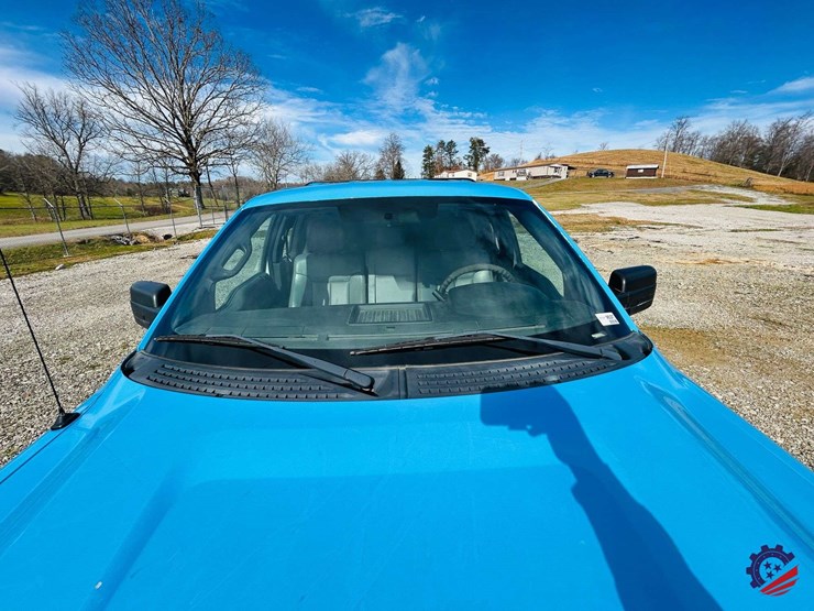 2013-ford-f150-xl-image-12