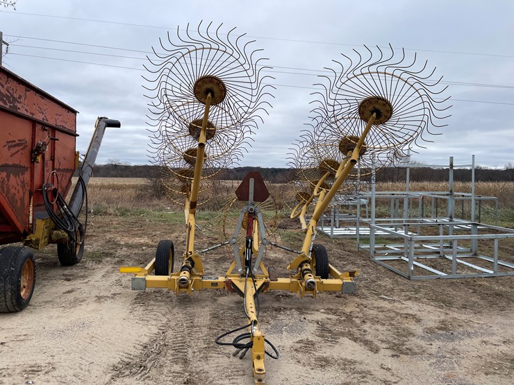 #1466-•-2008-vermeer-(10)-wheel-rake-with-kicker-image-2